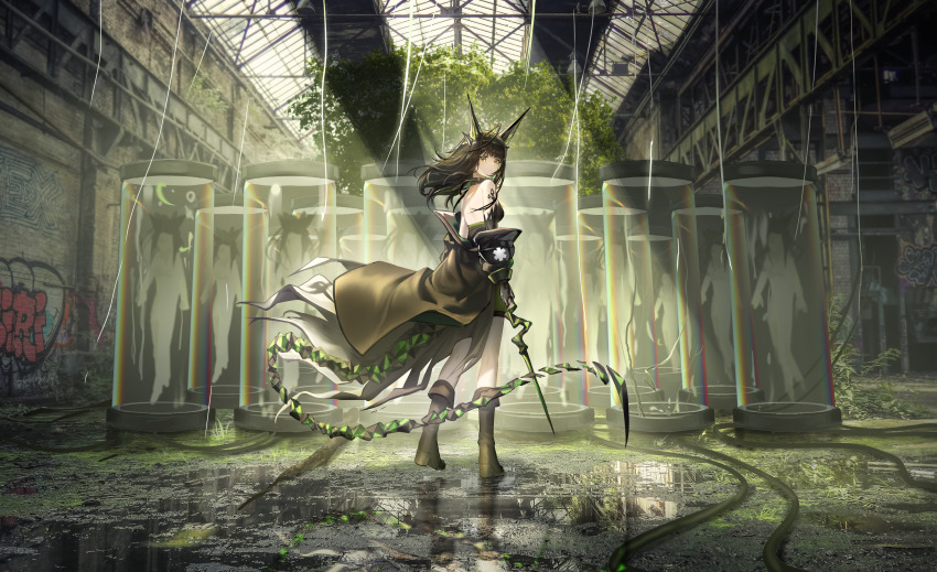 1girl absurdres ahoge arknights bare_back bare_shoulders black_hair black_hands black_tail boots brick_wall cable chinese_commentary chromatic_aberration closed_mouth coat colored_extremities commentary_request day energy_tail full_body graffiti grass green_boots green_coat green_eyes green_hair green_tail highres holding huge_ahoge in_container knee_boots laboratory looking_at_viewer looking_back material_growth mon3tr_(arknights) multicolored_hair multicolored_tail off_shoulder oripathy_lesion_(arknights) overgrown plant reflection reflective_liquid revision science_fiction shale solarpunk standing stasis_tank sunlight tail turning_head two-tone_hair two-tone_tail water