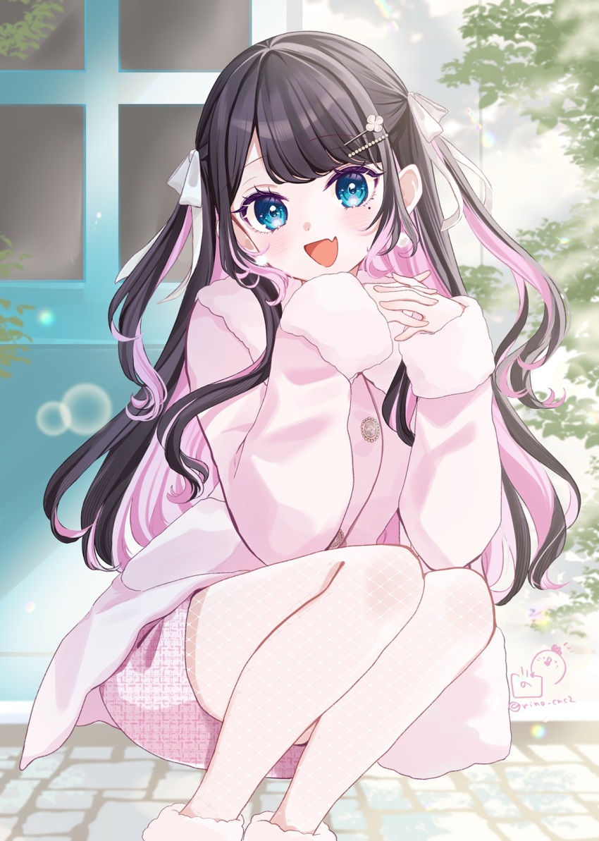1girl :d black_hair blue_eyes coat commentary_request fang highres kaga_nazuna long_hair long_sleeves looking_at_viewer multicolored_hair open_mouth partial_commentary pink_coat pink_hair rino_cnc sitting sleeves_past_wrists smile solo two_side_up virtual_youtuber vspo!