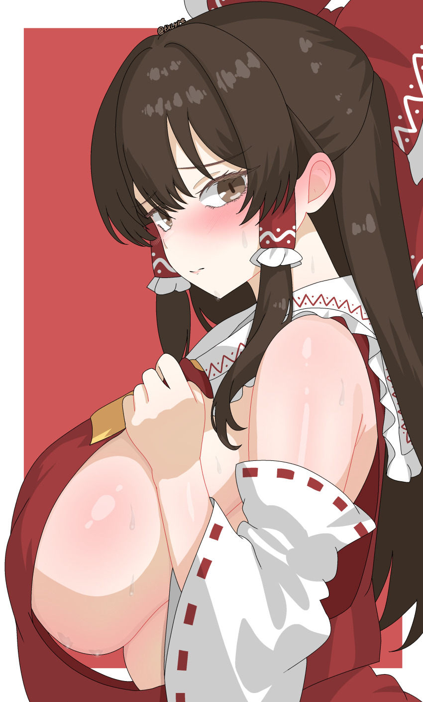 1girl absurdres alternate_breast_size_(larger) blush border bow breasts brown_eyes brown_hair detached_sleeves from_side hair_bow hair_tubes hakurei_reimu highres huge_breasts long_hair red_background red_bow red_shirt shirt sideboob sideless_shirt sidelocks solo touhou txlyre white_border