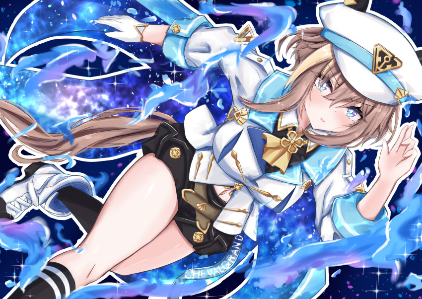 1girl animal_ears ascot black_boots black_shorts black_socks blue_cape blue_eyes blush boots breasts brown_hair cape cdsola cheval_grand_(grand_itineraire)_(umamusume) cheval_grand_(umamusume) commentary_request ear_covers gloves hair_between_eyes hat hat_belt highres horse_ears horse_girl horse_tail jacket large_breasts looking_at_viewer medium_hair midriff_peek multicolored_hair parted_lips peaked_cap shorts single_glove socks solo streaked_hair tail umamusume white_hat white_jacket yellow_ascot