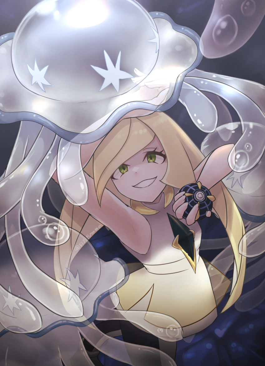 1girl 517pomme absurdres arm_up beast_ball black_pantyhose blonde_hair brown_eyes commentary_request crazy_smile dark_background dress gen_7_pokemon highres holding holding_poke_ball long_hair lusamine_(pokemon) nihilego nintendo pantyhose poke_ball pokemon pokemon_(creature) pokemon_sm sleeveless sleeveless_dress smile ultra_beast white_dress