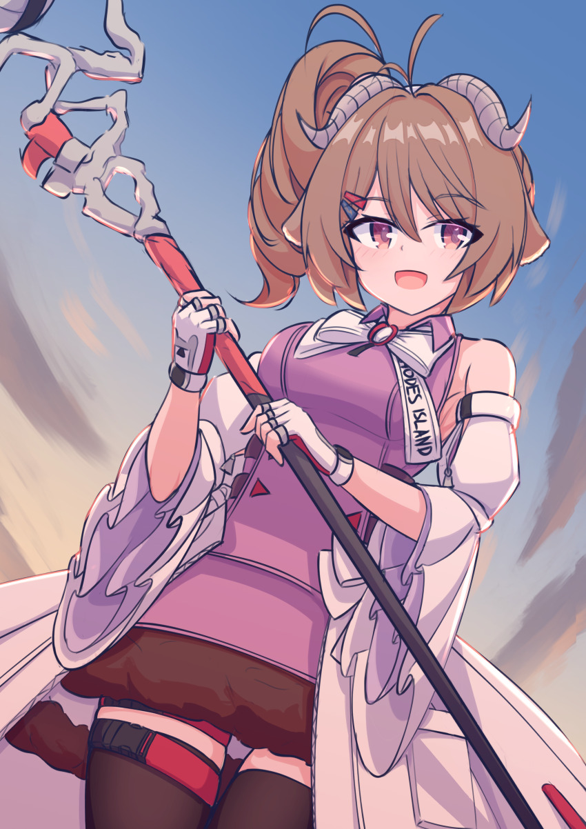 1girl :d absurdres ardelia_(arknights) arknights arknights:_endfield bare_shoulders bow bowtie brown_hair brown_thighhighs clothes_writing commentary cowboy_shot curled_horns detached_sleeves eyjafjalla_(arknights) fingerless_gloves gloves grey_horns hair_between_eyes hair_ornament hairclip highres holding horns light_blush medium_hair open_mouth pink_eyes pink_shirt risu_(risu028) sheep_girl sheep_horns shirt sleeveless sleeveless_shirt smile solo split_mouth standing thighhighs white_bow white_bowtie white_gloves white_sleeves wide_sleeves