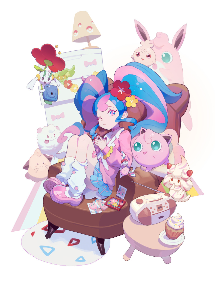 1girl absurdres alcremie blue_skirt camera cardigan cellphone choker cleffa comfey couch cupcake fairy_miku_(project_voltage) floette floette_(red_flower) flower food gen_1_pokemon gen_2_pokemon gen_6_pokemon gen_7_pokemon gen_8_pokemon hair_flower hair_ornament hatsune_miku heart heart_choker highres igglybuff jigglypuff lamp leg_warmers looking_at_viewer multicolored_eyes multicolored_hair nail_polish nintendo on_couch one_eye_closed phone photo_(object) pink_cardigan pink_nails pink_shoes plate poke_ball pokemon pokemon_(creature) project_voltage qingpu_liang radio rug scrunchie shoes skirt smile swirlix table two-tone_hair vocaloid white_background wigglytuff wrist_scrunchie