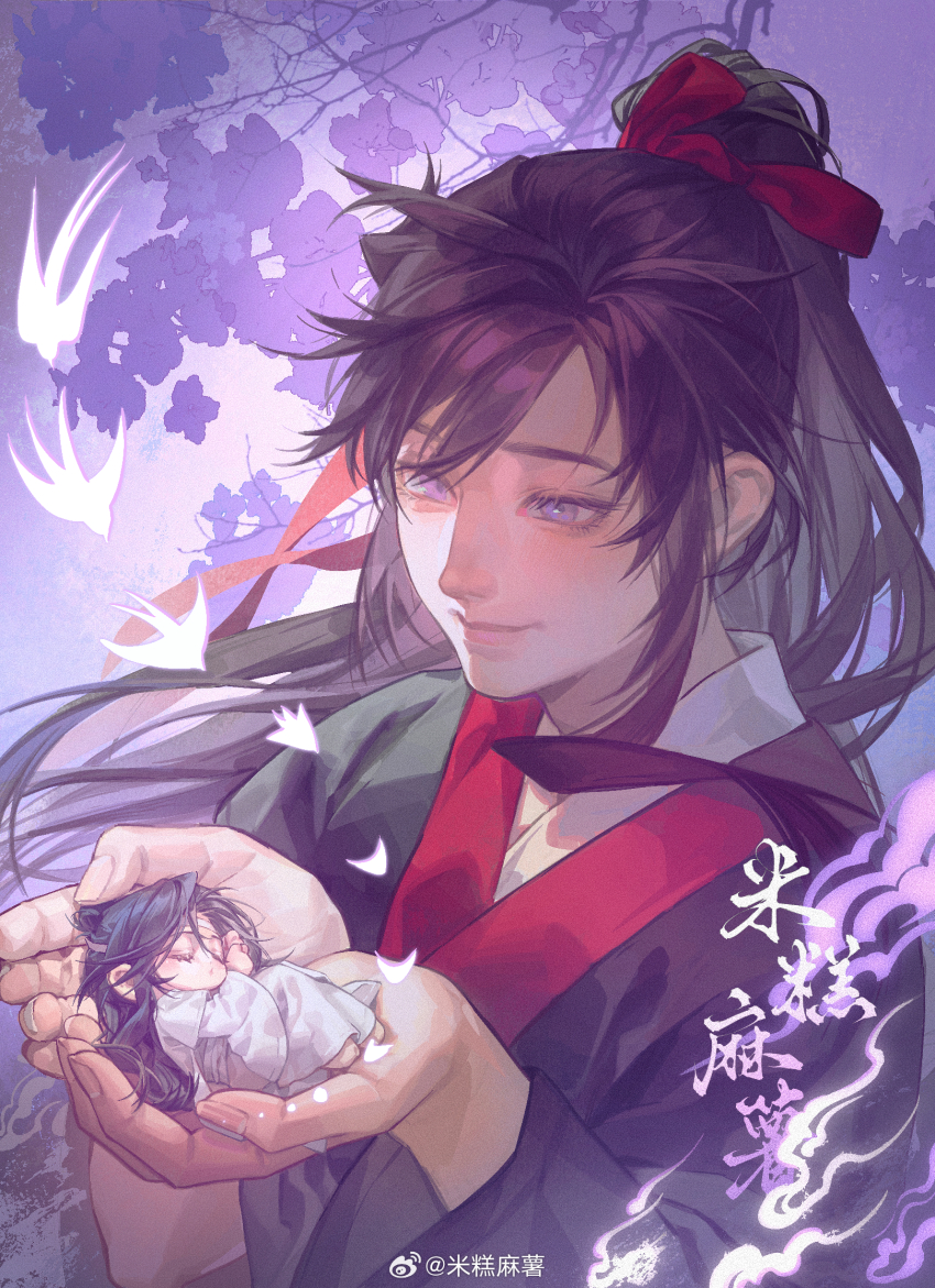 2boys artist_name bird black_hair black_hanfu chibi chinese_clothes chinese_commentary chinese_text closed_eyes closed_mouth colored_smoke commentary_request couple eyelashes flower hair_ribbon hanfu headband highres holding holding_mini_person in_palm lan_wangji long_hair long_sleeves looking_at_another looking_down lying male_focus mi_gao_ma_shu mini_person miniboy modao_zushi multiple_boys pink_flower ponytail purple_eyes red_ribbon ribbon robe sidelocks sleeping smile smoke solo_focus topknot tree upper_body watermark wei_wuxian weibo_watermark white_bird white_hanfu white_headband wide_sleeves yaoi