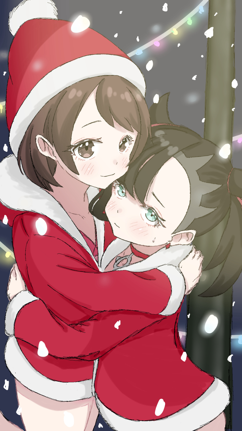 2girls alternate_costume asymmetrical_bangs blush brown_eyes brown_hair choker christmas_lights closed_mouth collarbone commentary_request earrings eyelashes fur-trimmed_jacket fur_trim gloria_(pokemon) green_eyes ham_mottyo hat highres hood hooded_jacket hug jacket jewelry long_sleeves marnie_(pokemon) multiple_girls nintendo outdoors pokemon pokemon_swsh pom_pom_(clothes) red_choker red_hat red_jacket santa_hat short_hair smile snowing sweatdrop twintails undercut yuri