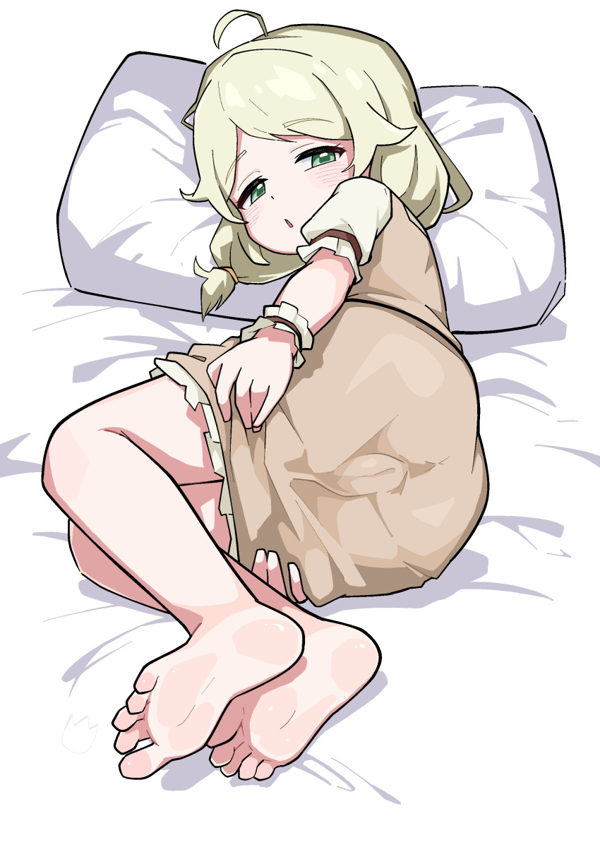 1girl absurdres ahoge ass barefoot blonde_hair commentary feet full_body green_eyes highres idolmaster idolmaster_cinderella_girls legs looking_at_viewer lying ohgi910 on_side paid_reward_available pillow short_sleeves soles solo toes yusa_kozue