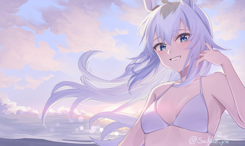 1girl ahoge animal_ears bare_shoulders bikini blue_eyes blush breasts collarbone commentary_request grey_hair hair_between_eyes highres horse_ears horse_girl long_hair multicolored_hair ocean oguri_cap_(umamusume) open_mouth outdoors sky smile solo swimsuit umamusume upper_body water white_bikini white_hair yu_sakae